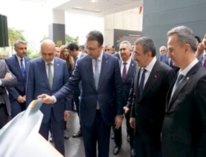 Cumhurbaşkanı Yardımcısı Cevdet Yılmaz, ASELSAN Ziyareti