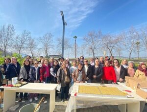 Efes Tarlası Yaşam Köyü’nde Zeytinyağı Sabunu Atölyesi