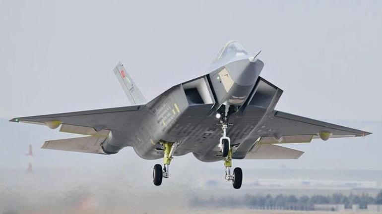 KAAN Uçağının Başarılı İlk Uçuşu: Türk Havacılığında Tarihi Bir Gün