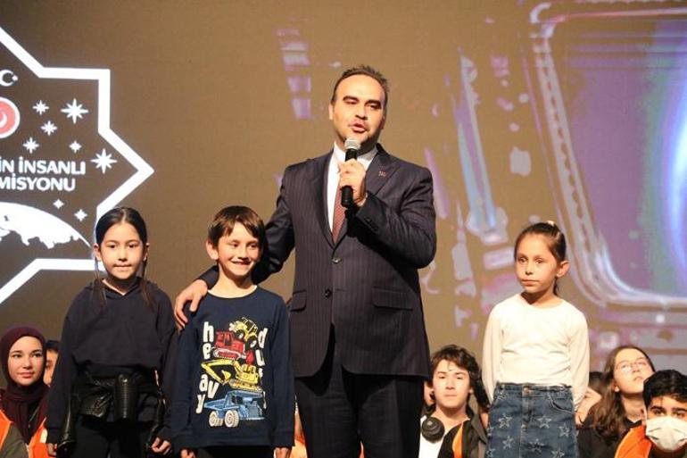 Bakan Kacır'dan Uzay Teknolojileri ve Türksat 6A Uydusu Açıklamaları