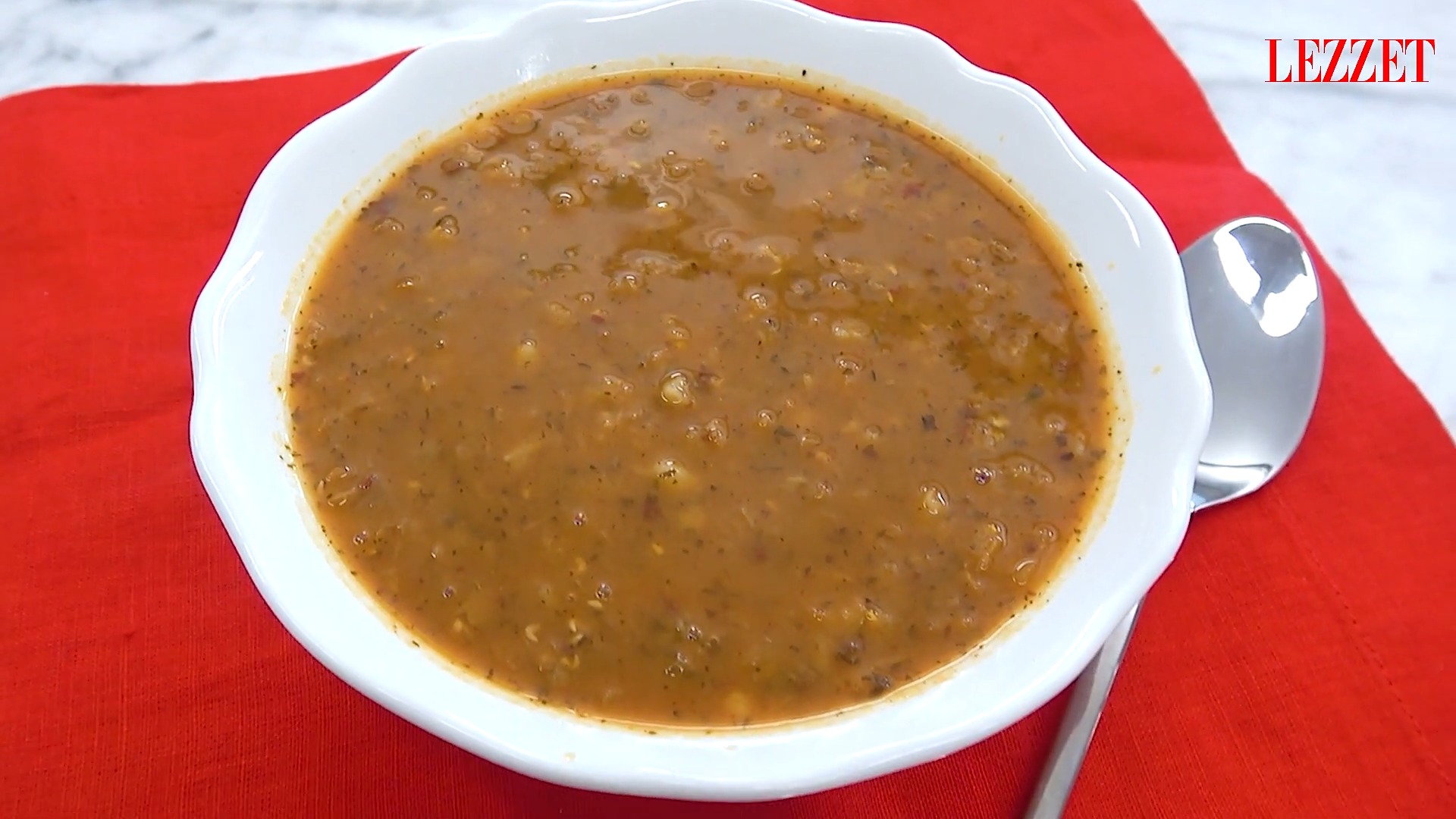 Ezogelin Çorbası Tarifi ve Malzemeleri