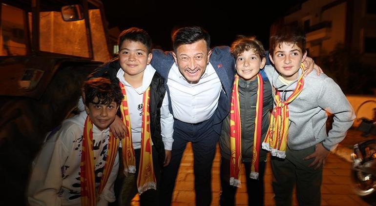 Hamza Dağ: Bayındır'a Yeni Hastane Müjdesi Verdi