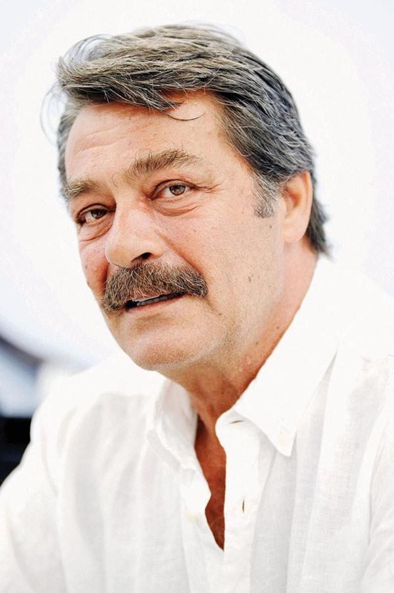 Eşinden Açıklama