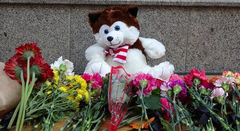 Moskova'daki Terör Saldırısında Hayatını Kaybedenler İçin Başkonsolosluğa Ziyaret