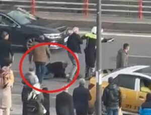 Otomobil Sürücüsü Trafik Polislerine Arabasıyla Saldırdı