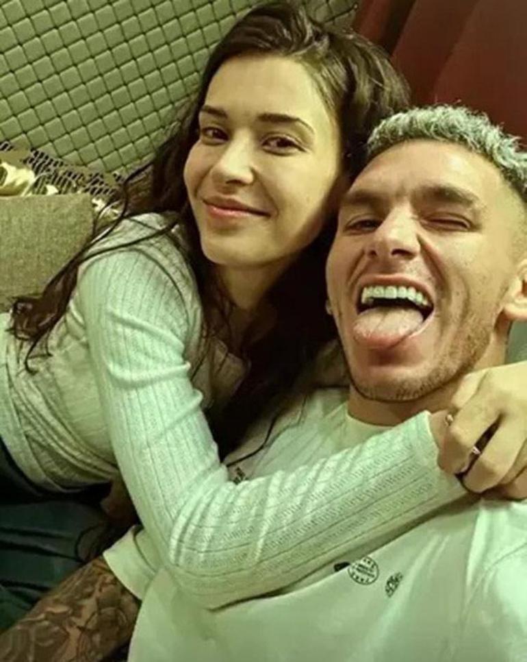 Oyuncu Devrim Özkan ve Futbolcu Lucas Torreira Arasındaki Aşk Son Buldu