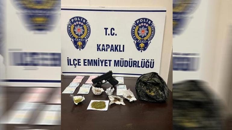 Polis Uyuşturucu Satıcılarını Yakaladı