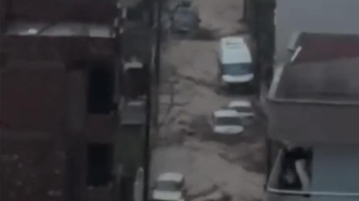 Şiddetli Yağmur ve Dolu İlçeyi Vurdu