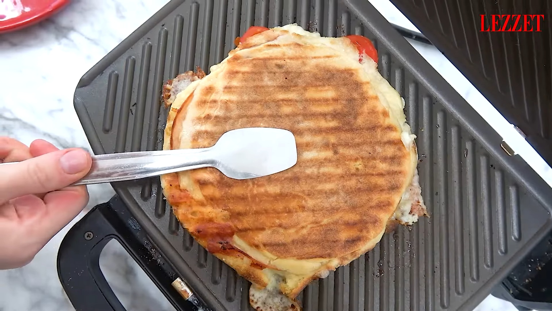 Tok Tutan Sahur Tostu Tarifi