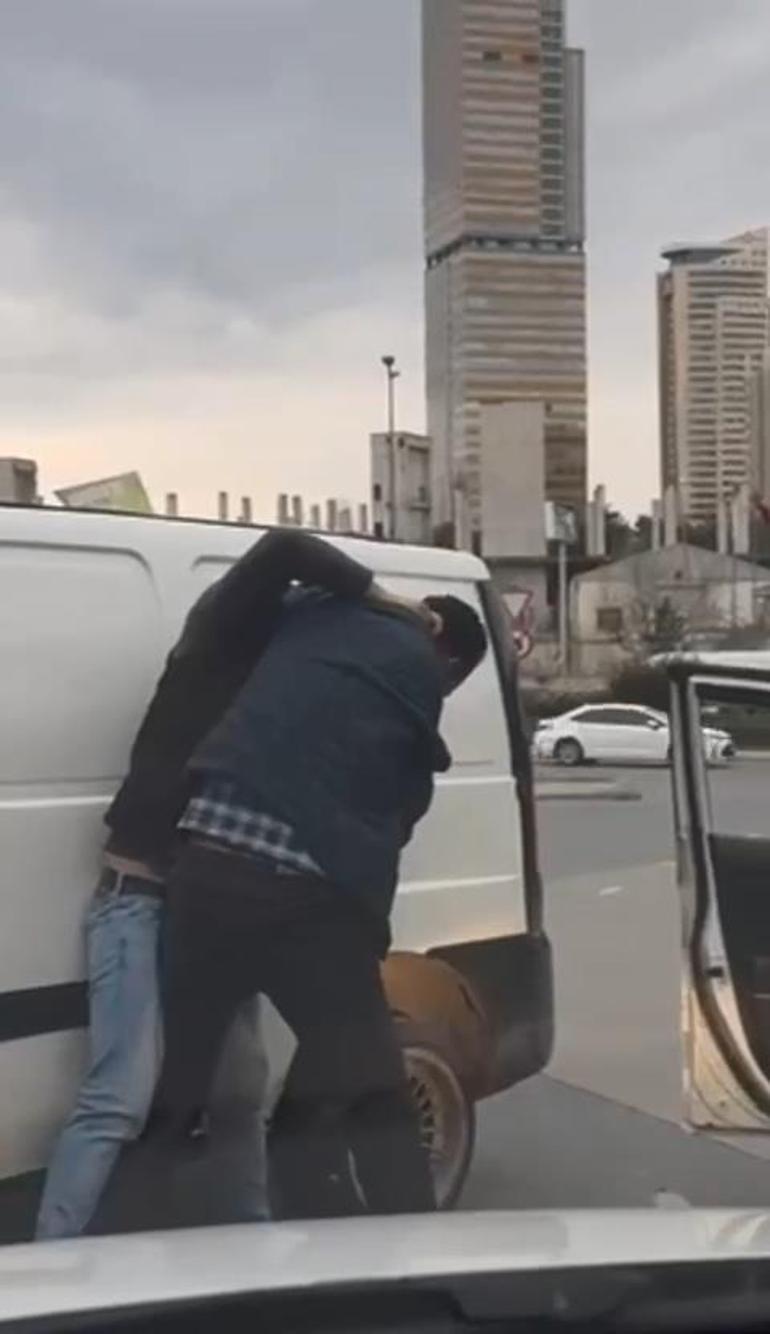 Trafik Kavgası İstanbul'da Büyüdü