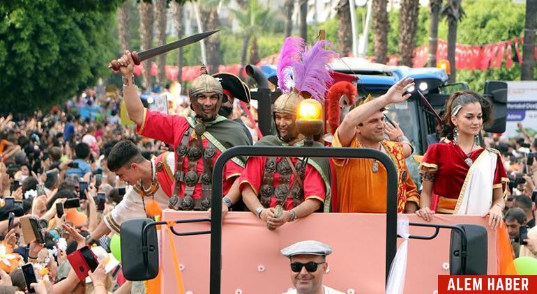 Çukurova'nın Portakal Çiçeği Festivali: Renkli Kutlama ve Muhteşem Kortej Yürüyüşü