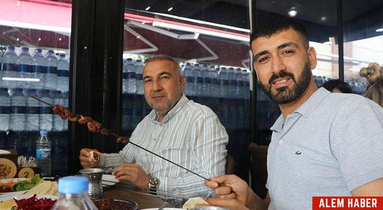 Lüle Kebabı: Ciğer Kebabının Kardeşi Geliyor