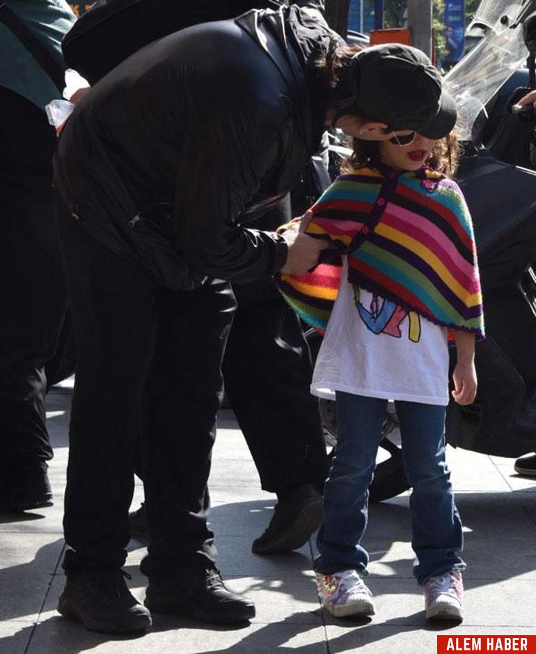 Duman Grubunun Solisti Kaan Tangöze Ailesiyle Keyifli Bir Gün Geçirdi