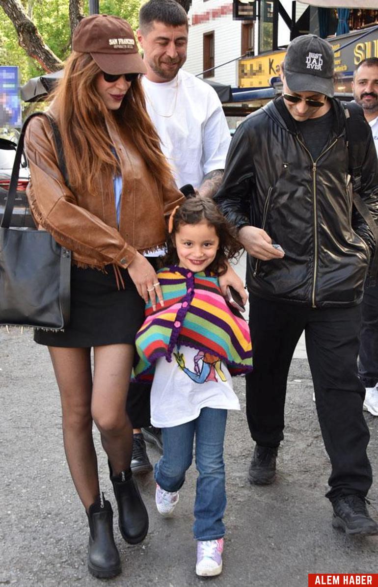 Duman Grubunun Solisti Kaan Tangöze Ailesiyle Keyifli Bir Gün Geçirdi