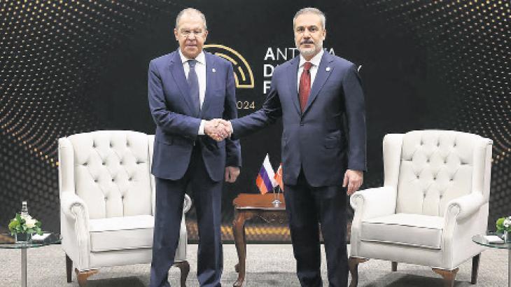 Fidan ve Lavrov Görüşmesinde Karadeniz Güvenliği Ele Alındı