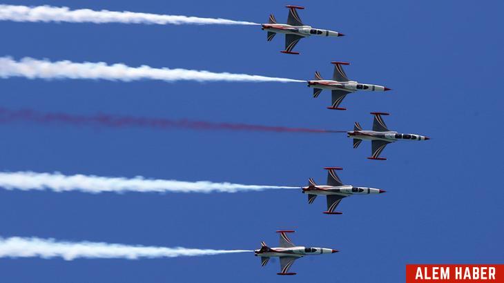 Türk Yıldızları, SoloTürk ve HÜRJET Samsun'da Gövde Gösterisi Yaptı