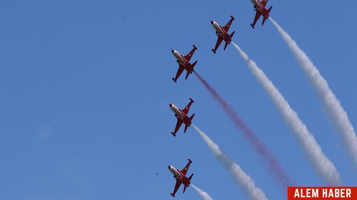 Türk Yıldızları, SoloTürk ve HÜRJET Samsun'da Gövde Gösterisi Yaptı