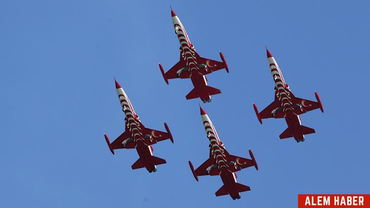 Türk Yıldızları, SoloTürk ve HÜRJET Samsun'da Gövde Gösterisi Yaptı